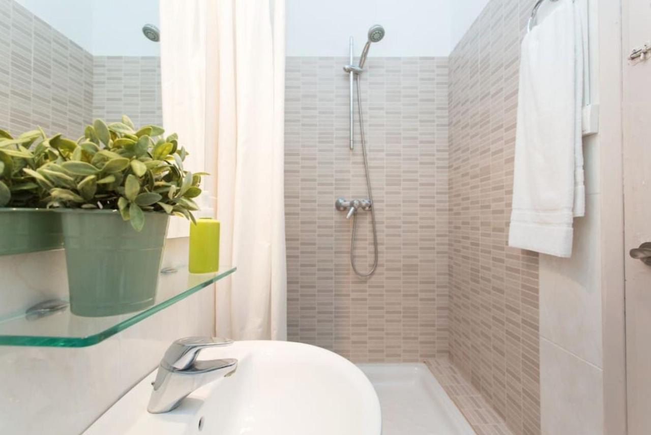 Priority Fira Apartments Barcelona Buitenkant foto